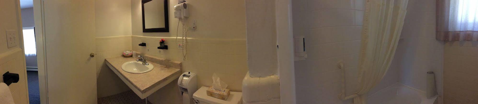 Coastal Inn แอนทิโกนิช ภายนอก รูปภาพ